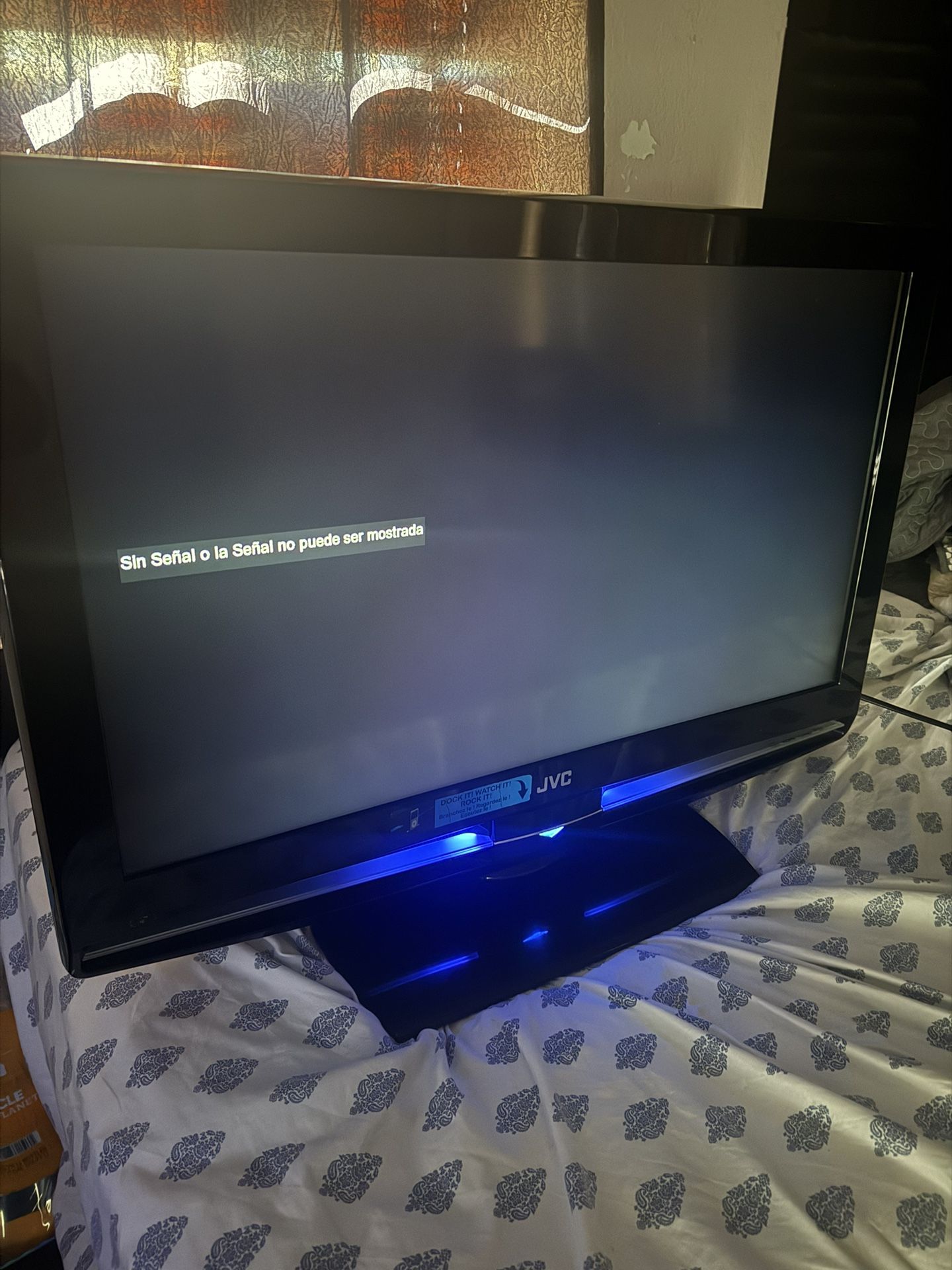 JVC lcd 31.5inch Tv