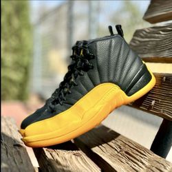 Jordan 12 - University Gold