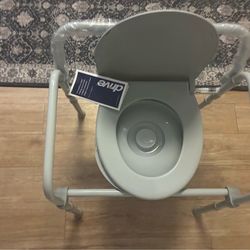 Toilet lift / raiser
