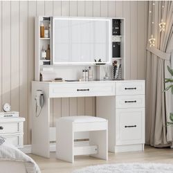 Brand New Makeup Led Vanity 