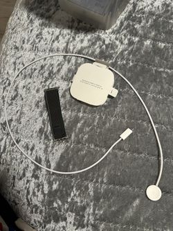 Apple Original Band With Original Charger