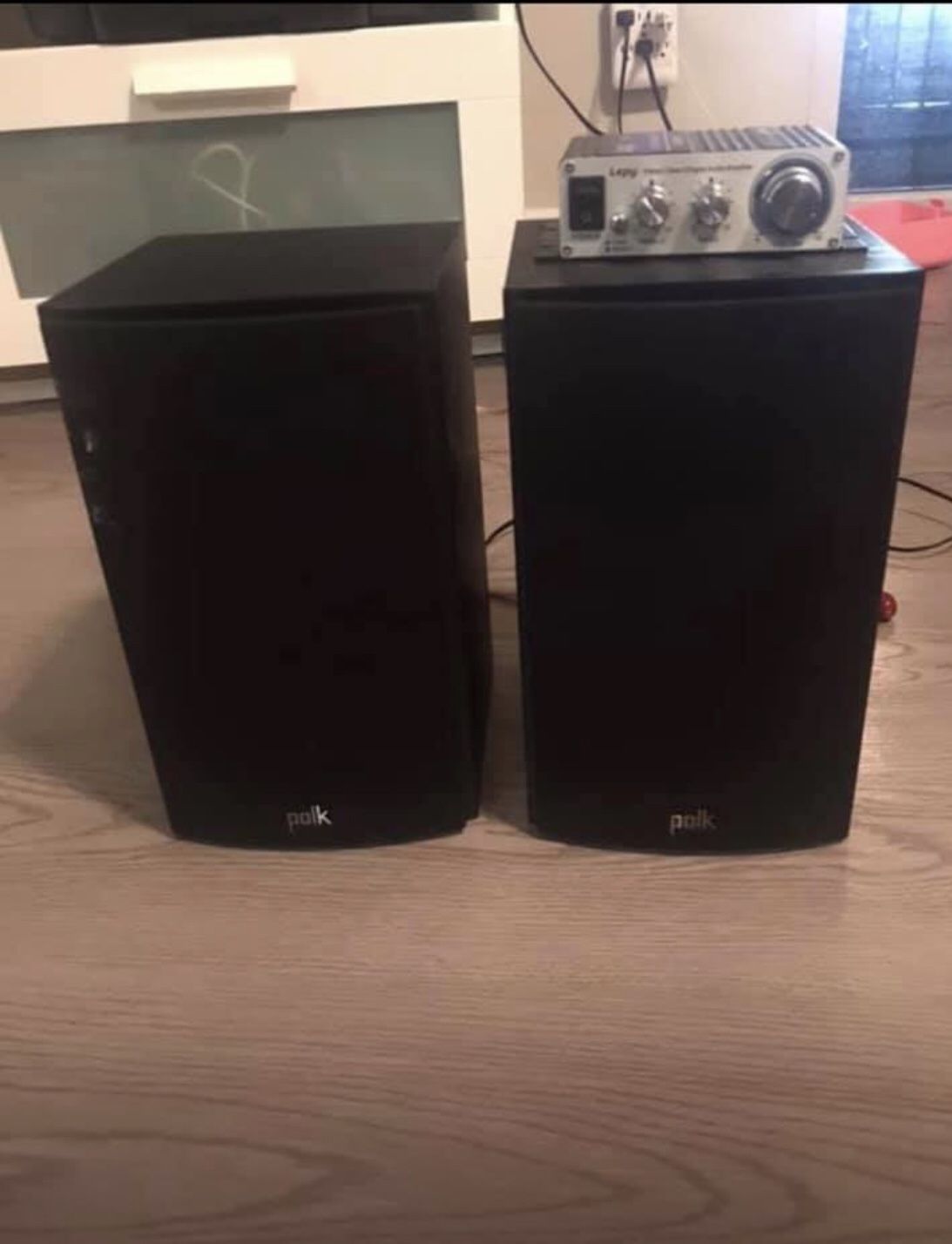 Audio Polk speakers with amplifier