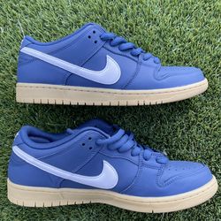 Nike SB Dunk Low “Navy Gum”