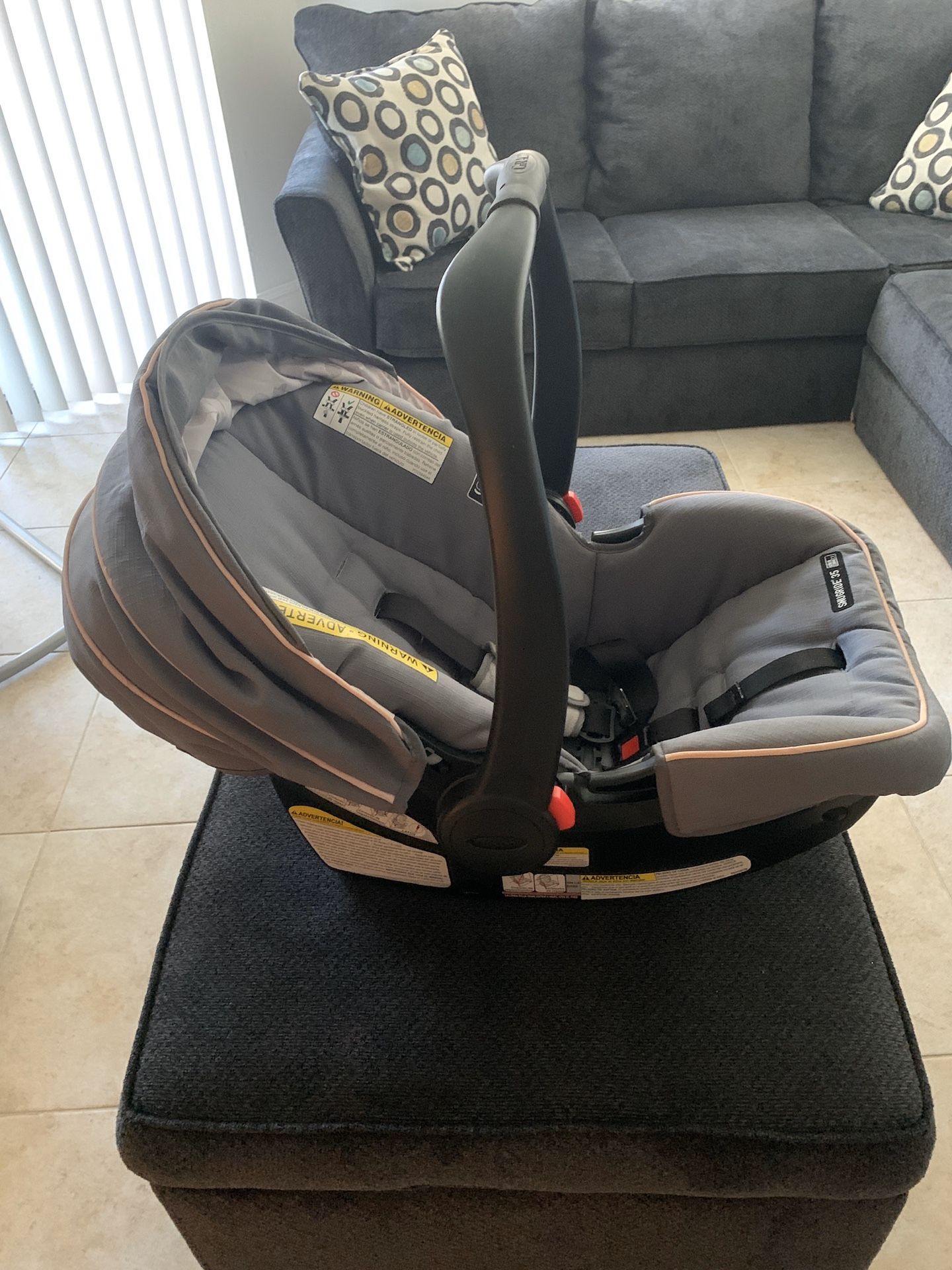 Graco Infant car seat