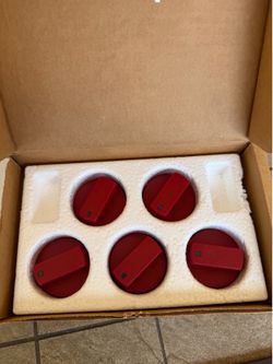 Wolf Gas Range red knobs