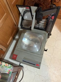 3M overhead projector