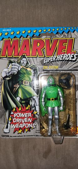 1993 Vintage Toybiz Marvel Superheroes Dr Doom