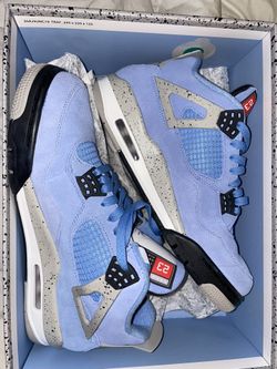 Nike Air Jordan 4 UNC size 10.5