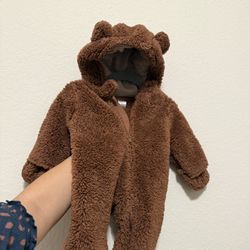 Carter's  3M- Mameluco con capucha para bebé 