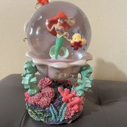 Disney Little Mermaid Snowglobe 