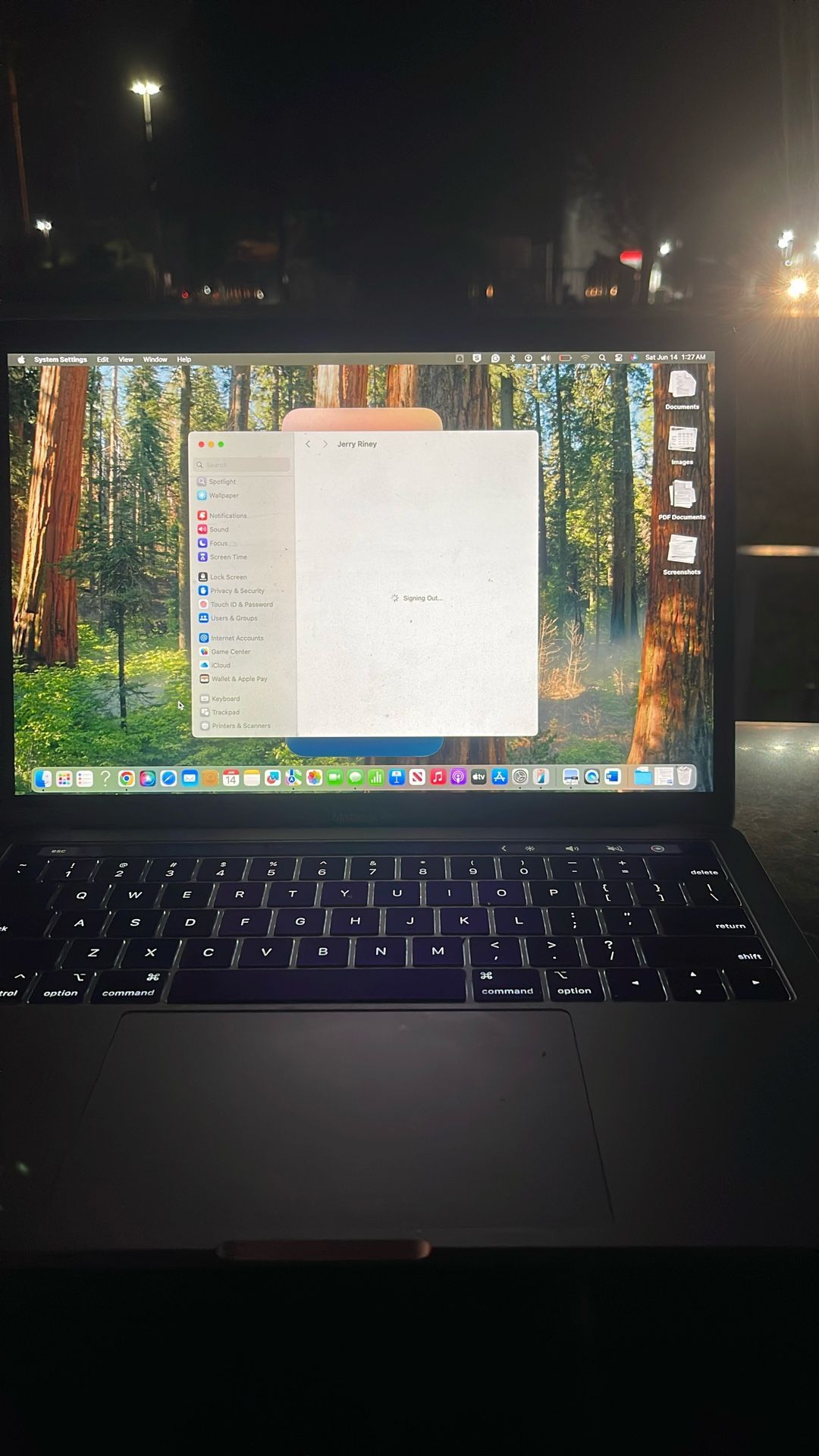 MacBook
