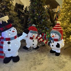 Family Snowman ☃️ 