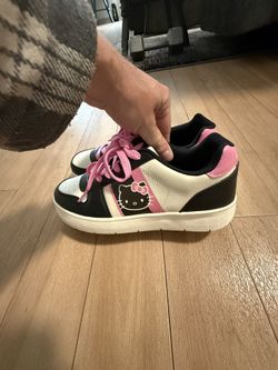Brand New Hello Kitty Shoes Size 8 $10!!