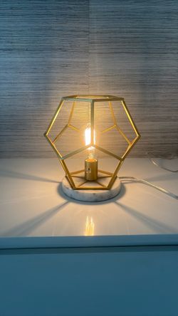 Modern Marble + Gold Geometric Table Lamp – 11”