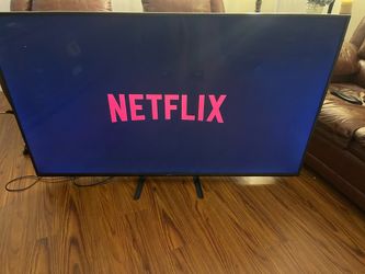 Vizio 70” Smart TV 4K UHD With New Remote Control. $300 Firm on Price