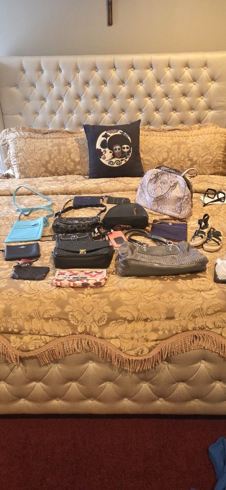 PURSES COACH π π π $10 AND UP UP DIFFERENT PRICES