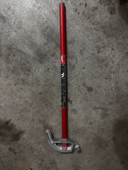 Milwaukee Pipe Bender with Long Handle