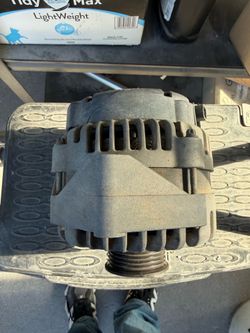 OEM 2013 Silverado 5.3 alternator
