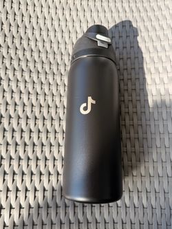 New FreeSip Owala Bottle 32oz