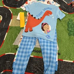 I have 10 sets of 4 pieces of Mrs. Rachel pajamas.  $8 they still have tags. Message me if interested. Or $60 for all 10.   