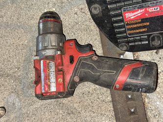 Milwakee drill $40