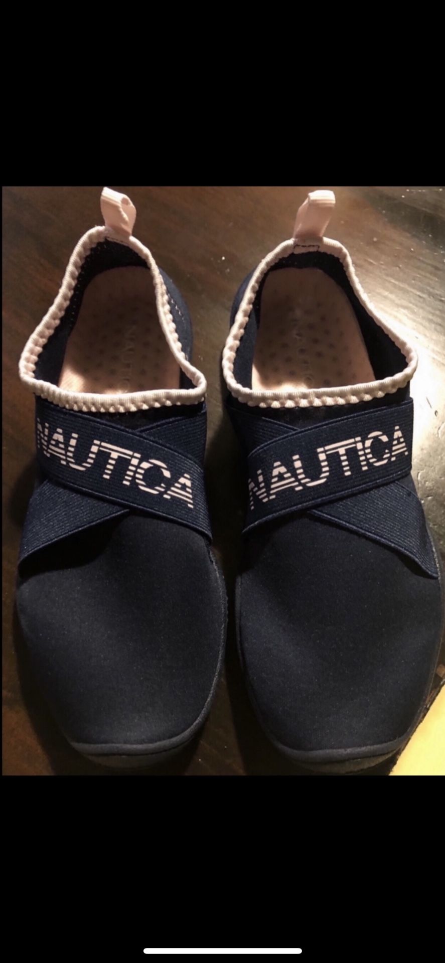 Brand New Size 7 Nautica's 