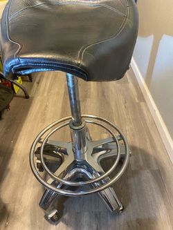 Harley Stool Seat. Old School Quality 35” Tall adjustable Black Leather/ Chrome base Solid  5 Chrome Casters