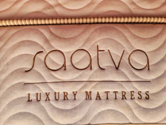 Saatva Luxury King mattress
