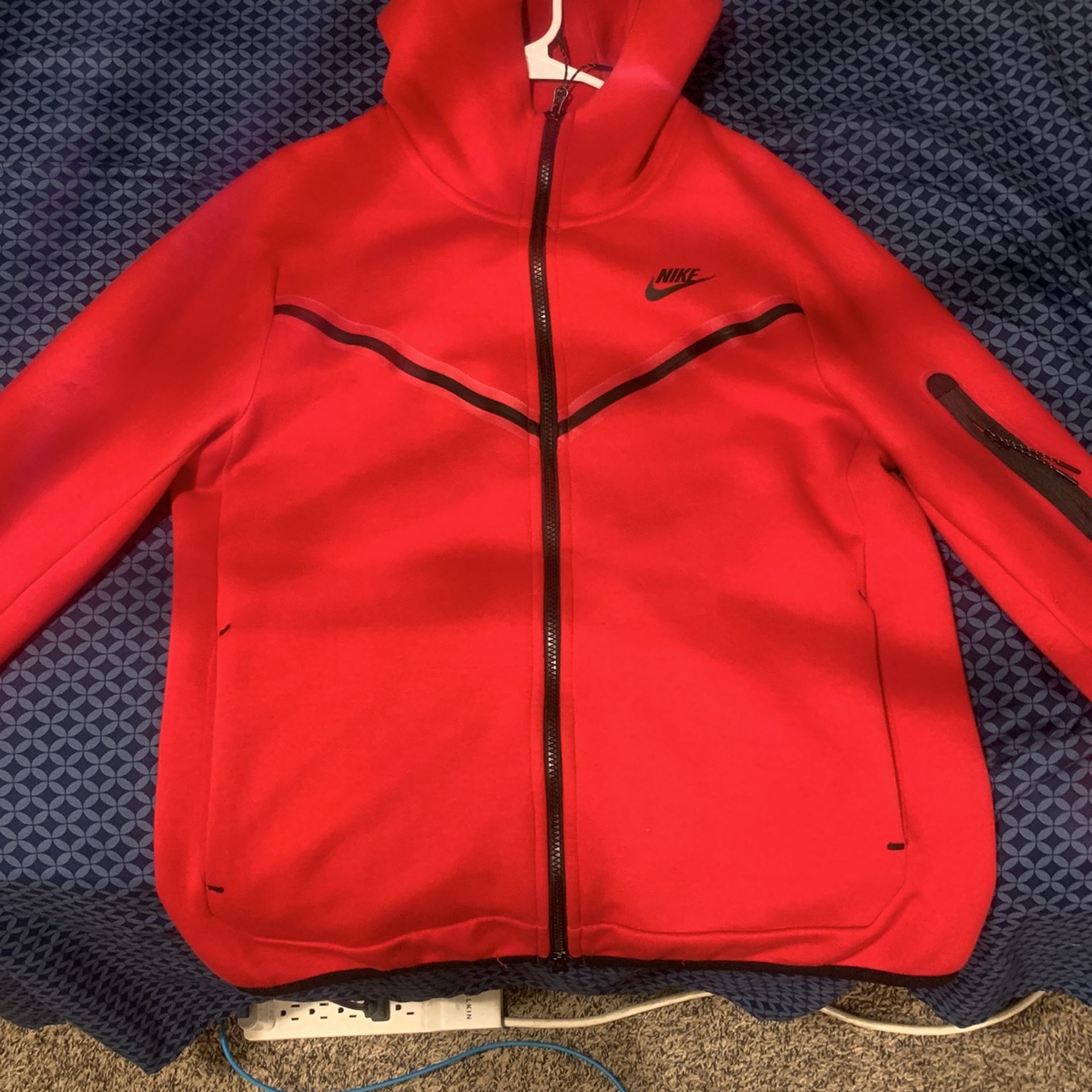 Large Nike Tech