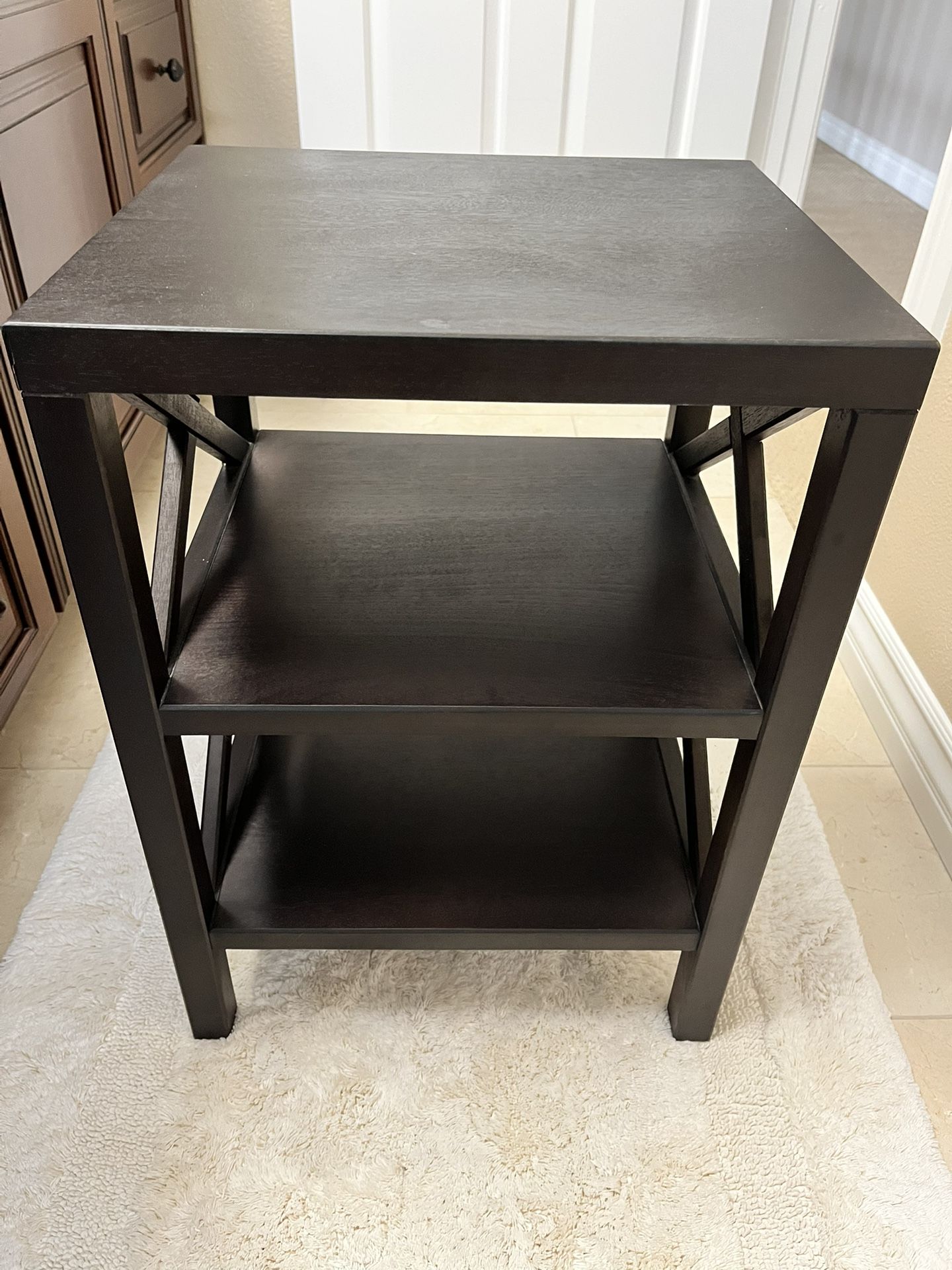 Nightstand/End Table