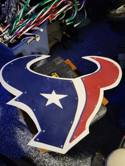 Wood Texans Sighn