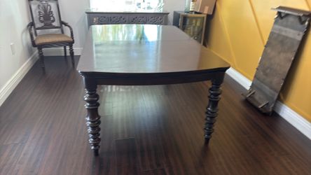 Dining Room Table With 8 Chairs