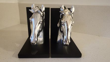 Horse head bookend set of 2