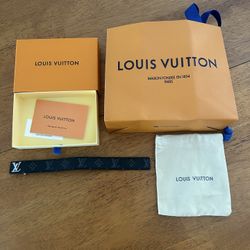 Lv Slim Bracelet Monogram