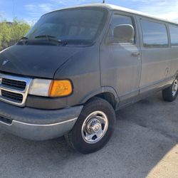 1999 Dodge Ram Van 3500