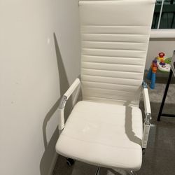 White Computer Desk And Whit Leather Chair