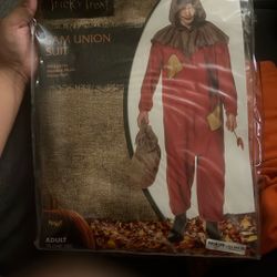 Trick Or Treat Sam Costume Comes With Everything