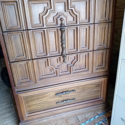 Bedroom Set, 5 Piece, Bassett