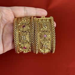 Wide Openable Rajwadi style Bangle set