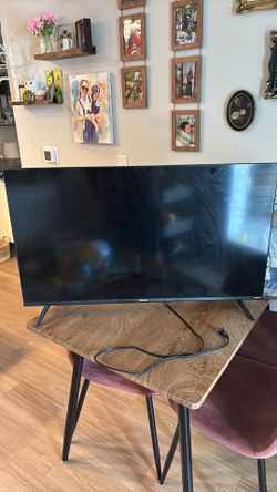 32” Hisense Roku tv