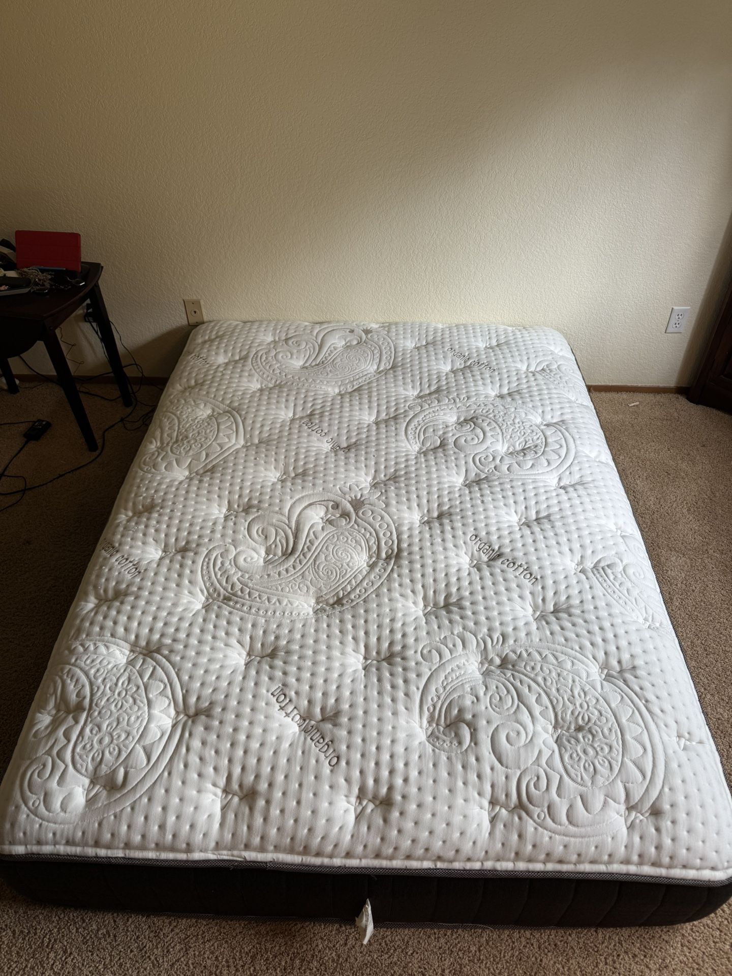Queen Size Mattress & Box Spring – Clean & Gently Used