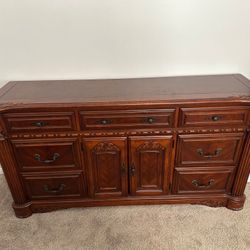 Mirror With Dresser And Night Stand 