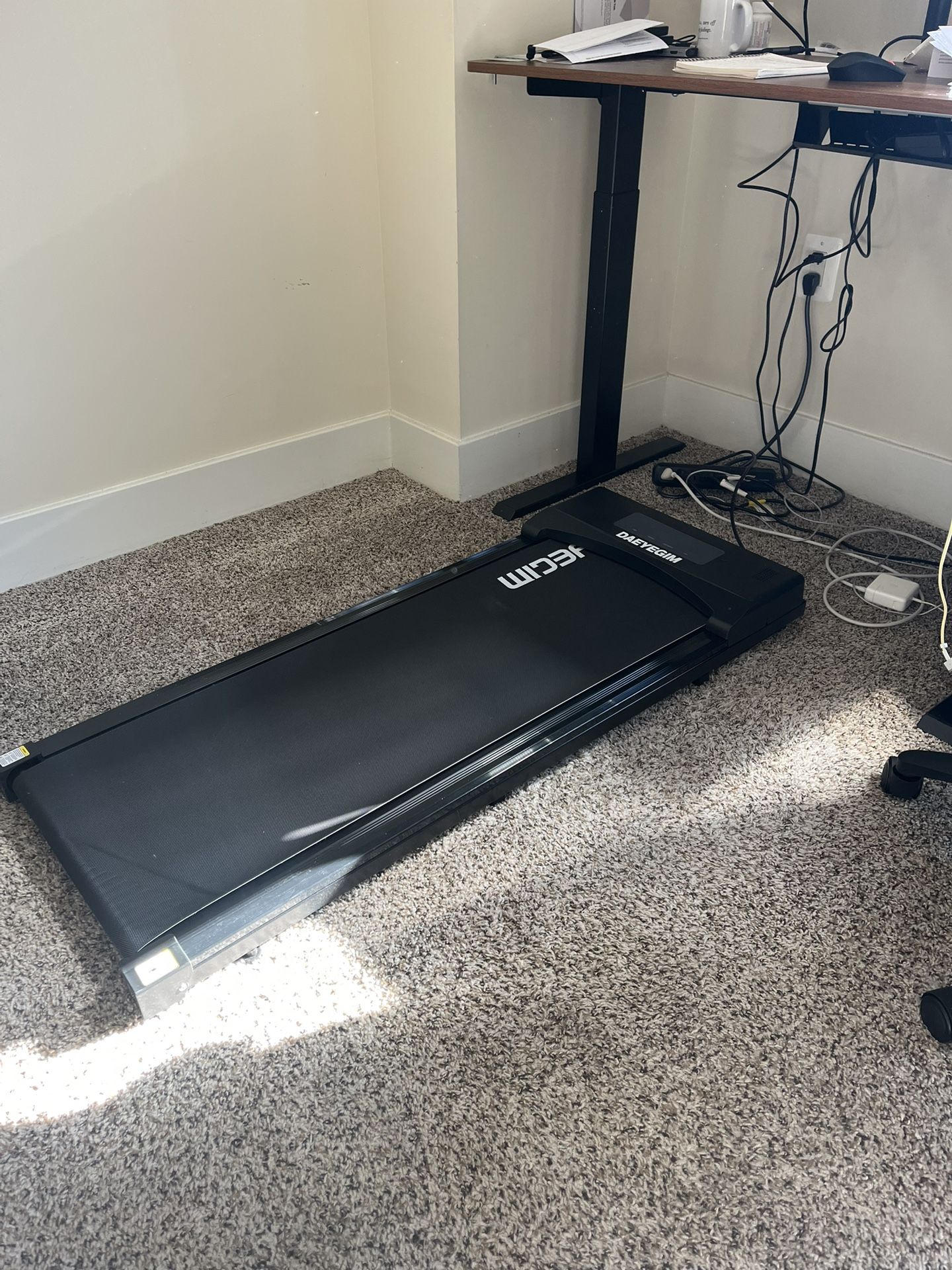 Desk walking pad/treadmill