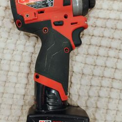 M12 FUEL™ 1/4" Hex Impact Driver