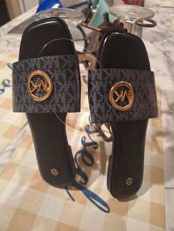 Women fashion sandals
