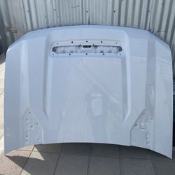 2020-2025 Chevy Silverado 2500 Hood 