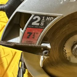 🔧 Skilsaw 7¼” Circular Saw – Powerful 2⅛ HP