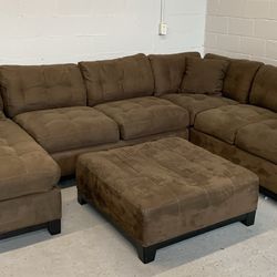 4 Piece Sectional / Sofa Chaise / Couch / Ottoman Brown Tufted Set By Cindy Crawford