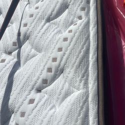 king size mattress 4 of them