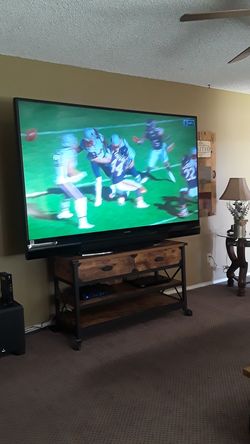 82"Mitsubishi big screen works amazing just looking to down size.